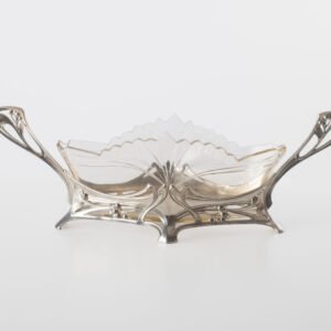 WMF silver plated centerpiece with glass insert, 1900. This centerpiece is a classic example of the Art Nouveau style. Manufactured by the prestigious German firm WMF circa 1900, it is a testament to the design of the period.