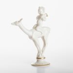 Karl Tutter 'Puto Auf Reh' Porcelain figurine 1920's High quality white enameled porcelain figurine with golden details, made by the prestigious artist Karl Tutter for the famous firm Hutschenreuther.