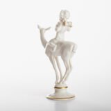 Karl Tutter 'Puto Auf Reh' Porcelain figurine 1920's High quality white enameled porcelain figurine with golden details, made by the prestigious artist Karl Tutter for the famous firm Hutschenreuther.