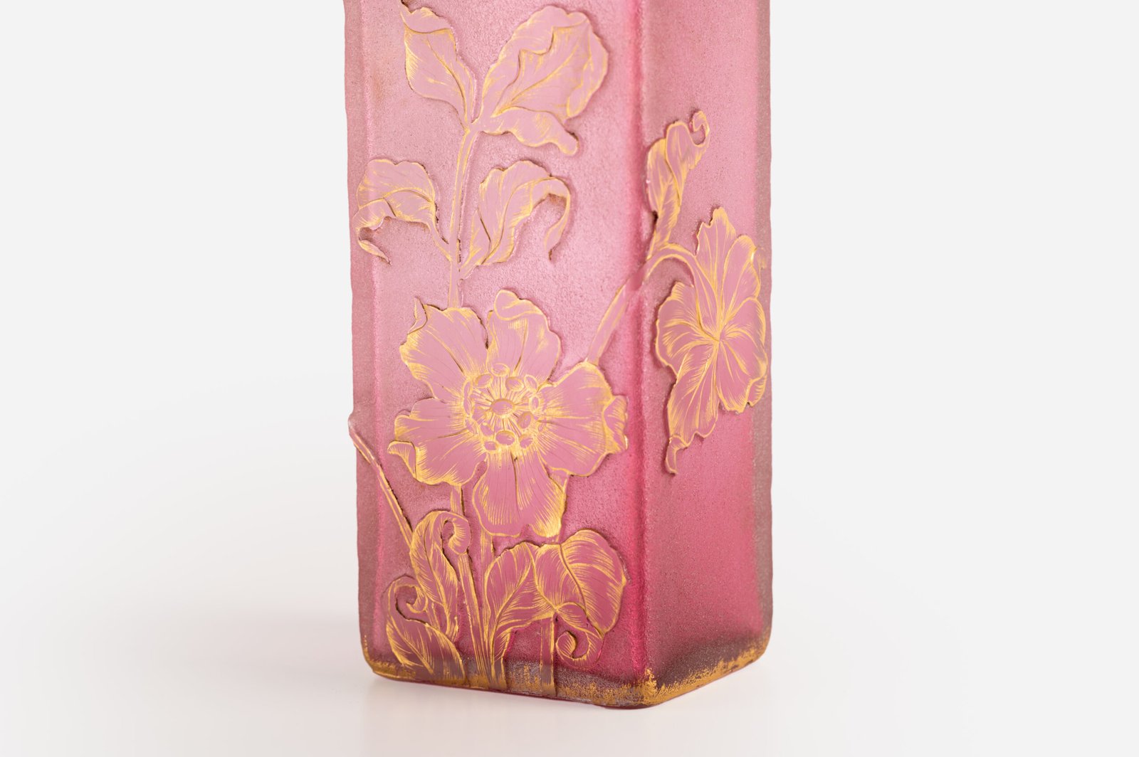 Daum Nancy, acid etched frosted glass vase, 1900's. This beautiful acid etched glass rectangular vase is a unique and timeless work of art. Made by the prestigious Daum Nancy glass factory in France.