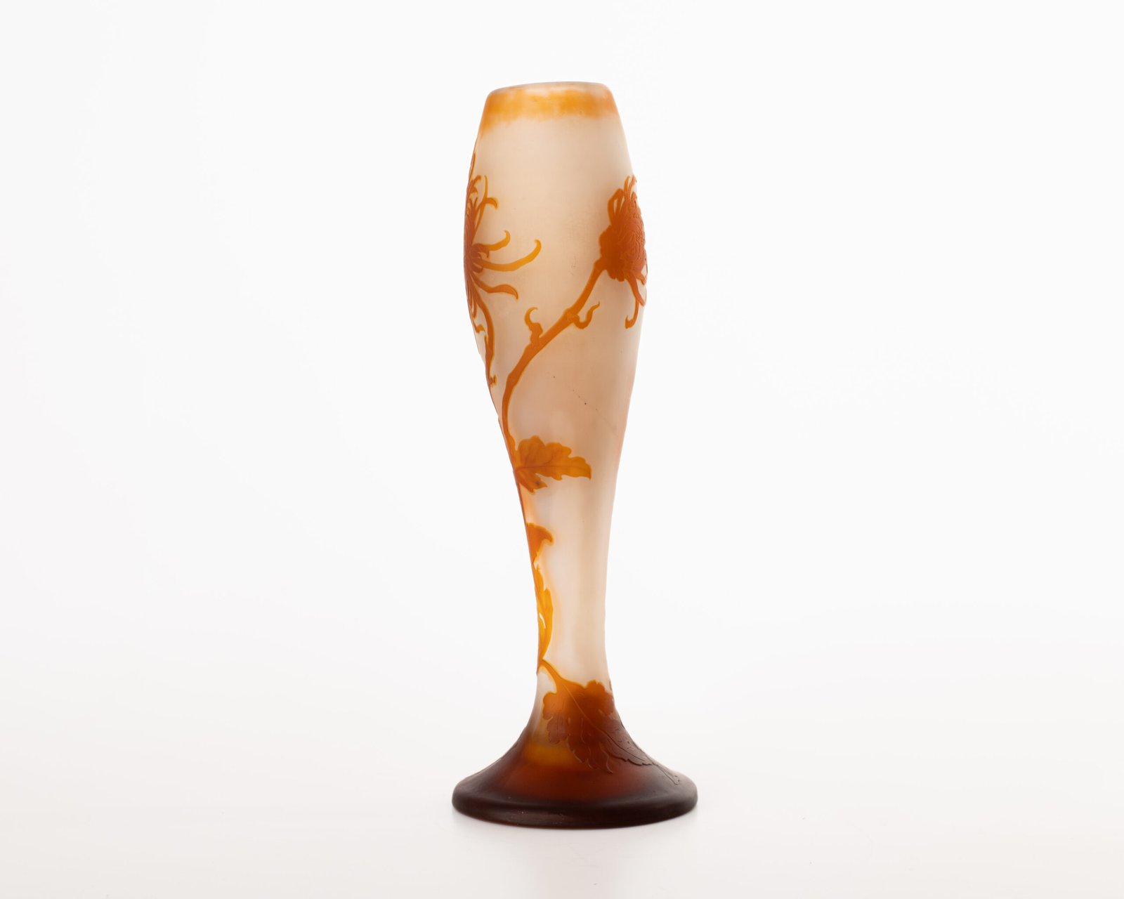 Chrysanthemum vase, Emile Galle, Nancy, 1904-1906 This beautiful vase with chrysanthemums is a masterpiece of Art Nouveau. It was created by artist and designer Emile Gallé at his factory in Nancy, France between 1904 and 1906.
