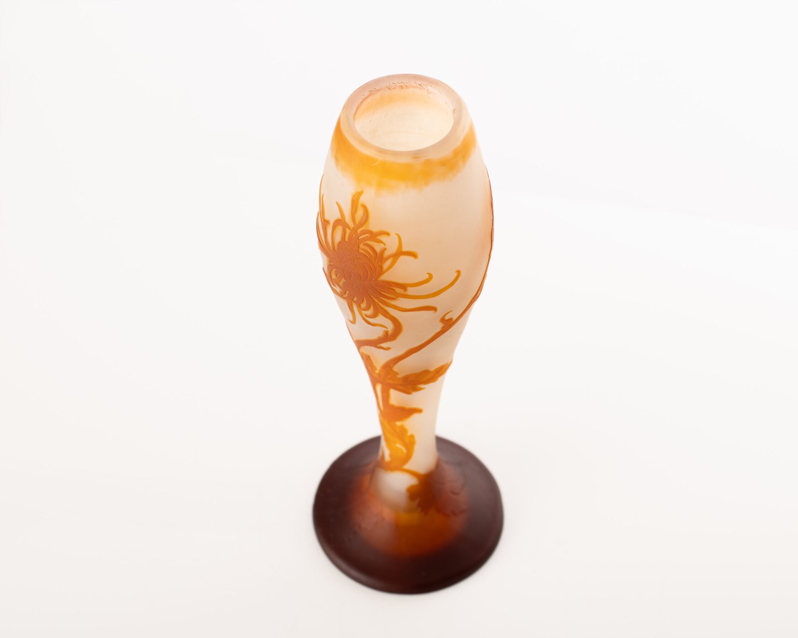 Chrysanthemum vase, Emile Galle, Nancy, 1904-1906 This beautiful vase with chrysanthemums is a masterpiece of Art Nouveau. It was created by artist and designer Emile Gallé at his factory in Nancy, France between 1904 and 1906.