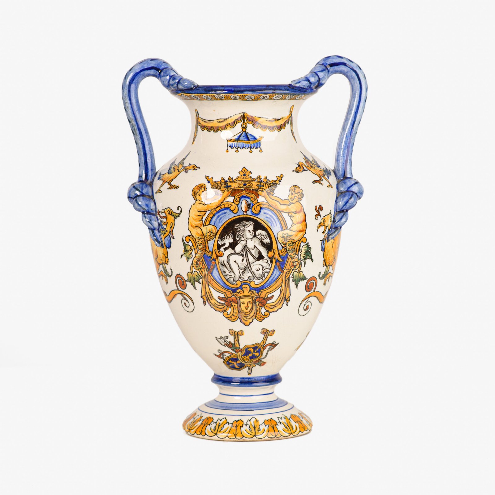 Gien faience vase, late 19th century, Renaissance decoration. Beautiful ceramic vase from the prestigious faiencerie Gien, France. Hand painted, it features a circa 1880 motif inspired by the Italian Renaissance.