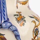 Gien faience vase, late 19th century, Renaissance decoration. Beautiful ceramic vase from the prestigious faiencerie Gien, France. Hand painted, it features a circa 1880 motif inspired by the Italian Renaissance.