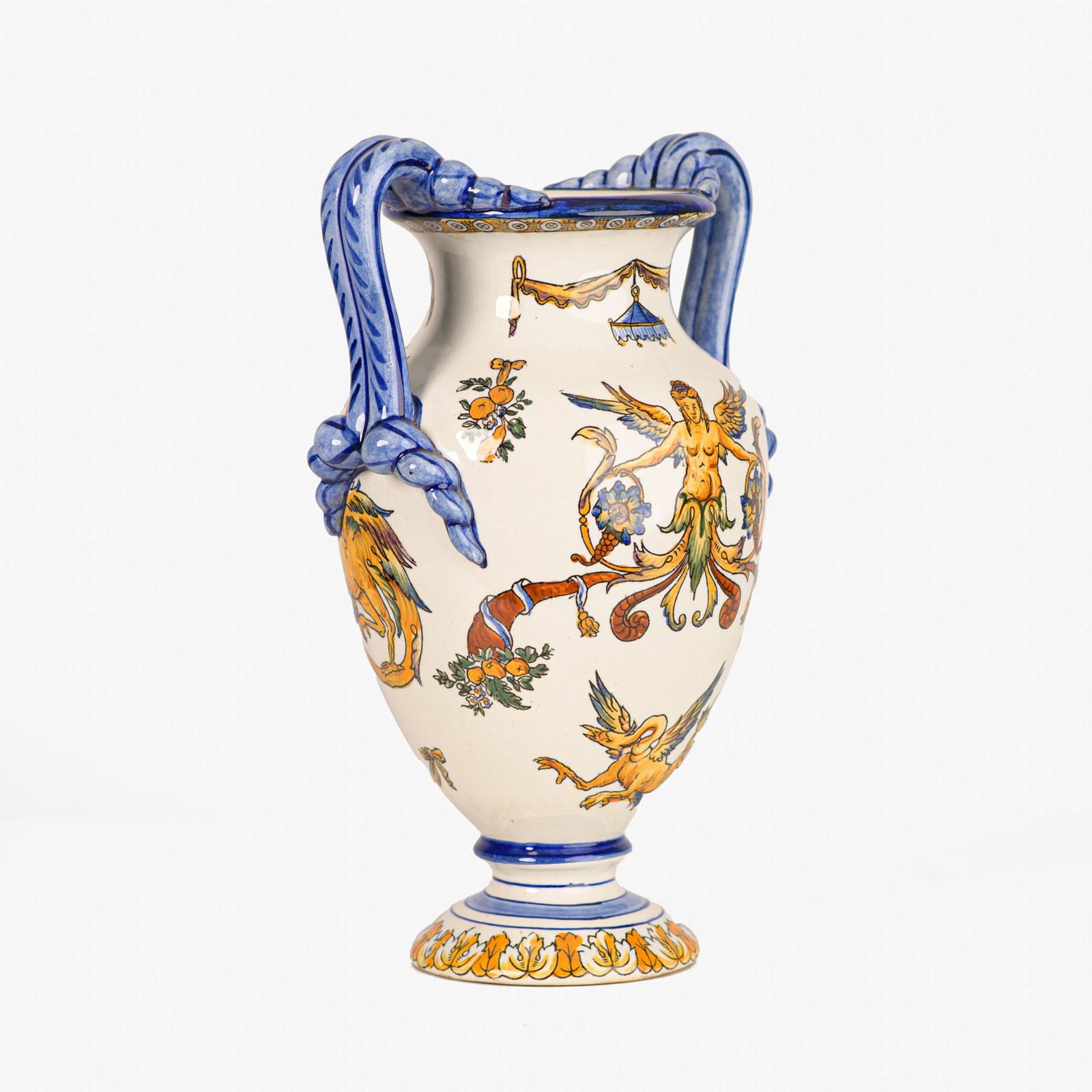 Gien faience vase, late 19th century, Renaissance decoration. Beautiful ceramic vase from the prestigious faiencerie Gien, France. Hand painted, it features a circa 1880 motif inspired by the Italian Renaissance.