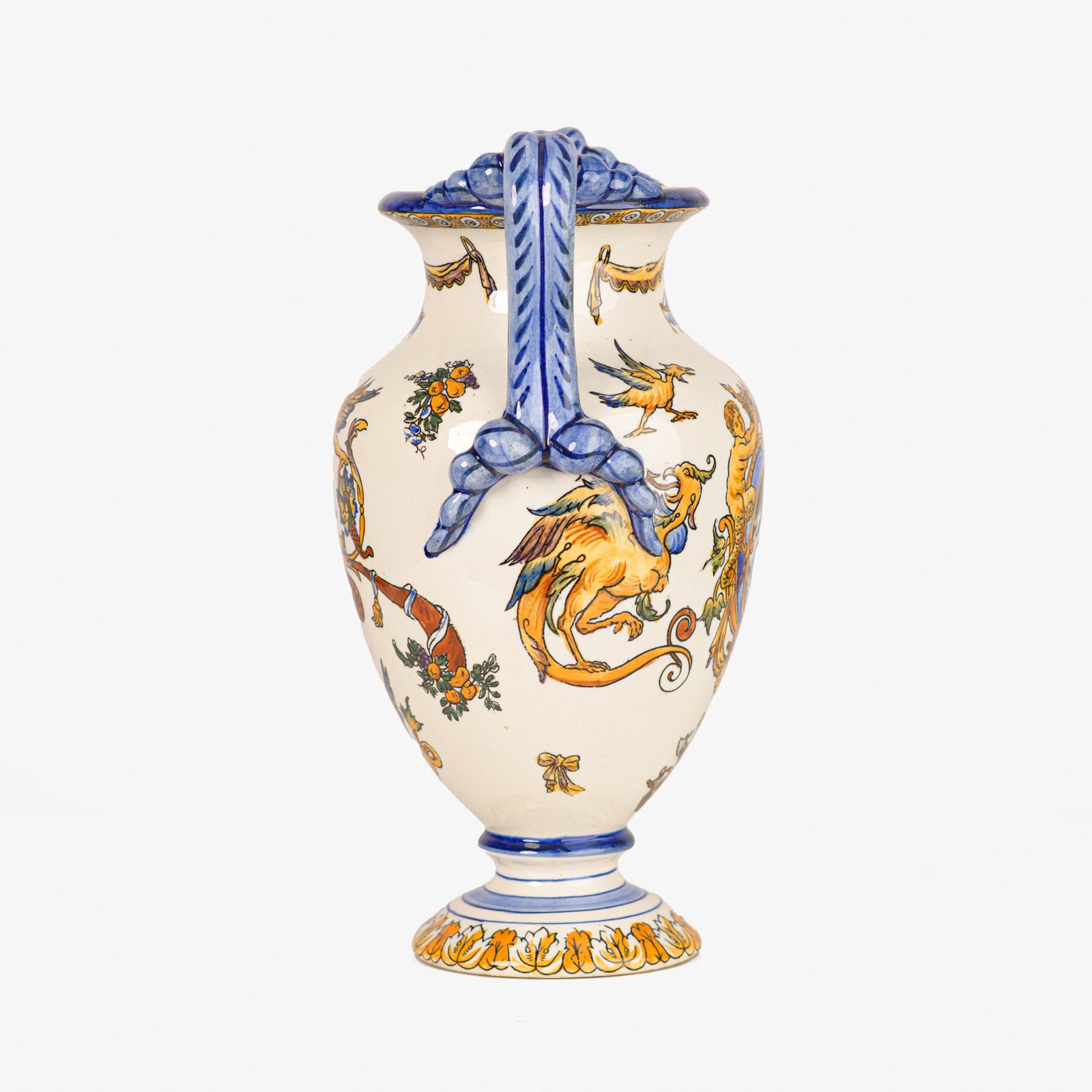 Gien faience vase, late 19th century, Renaissance decoration. Beautiful ceramic vase from the prestigious faiencerie Gien, France. Hand painted, it features a circa 1880 motif inspired by the Italian Renaissance.