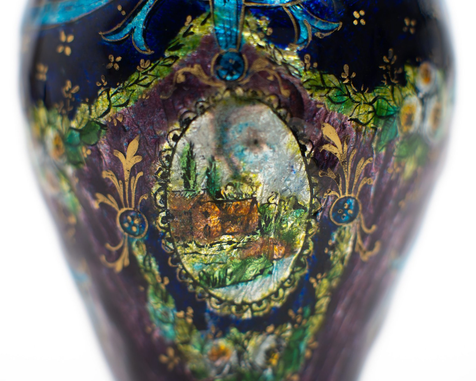 Art Nouveau enamel floral vase - Jules Sarlandie, Limoges Created by the talented Jules Sarlandie for Limoges, this piece impresses with its exquisiteness and fine details. Signed on the edge of the foot.