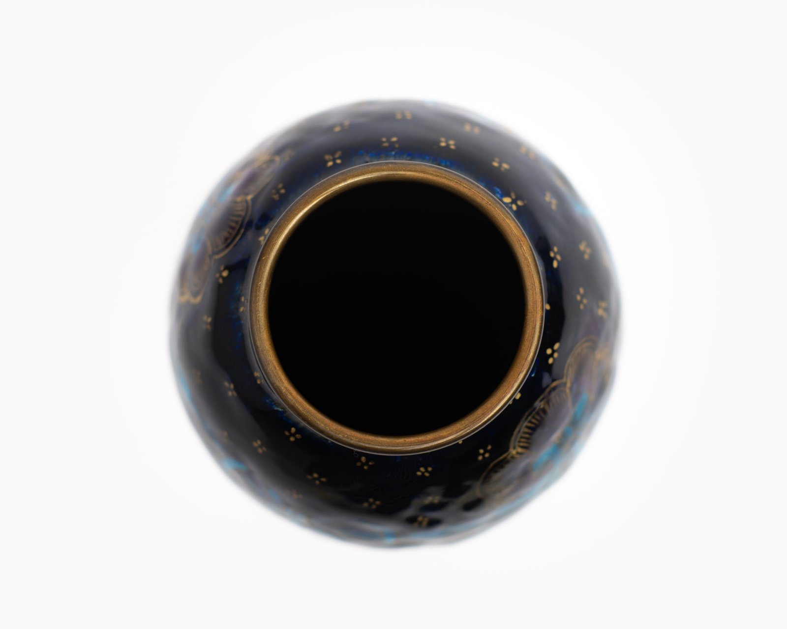 Art Nouveau enamel floral vase - Jules Sarlandie, Limoges Created by the talented Jules Sarlandie for Limoges, this piece impresses with its exquisiteness and fine details. Signed on the edge of the foot.