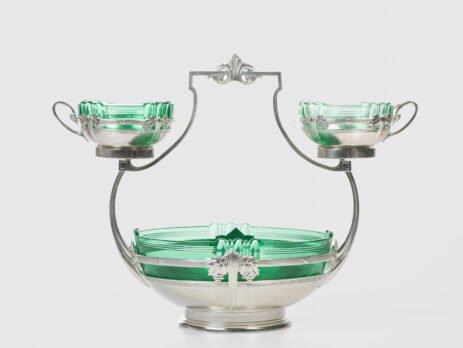 Exquisite WMF Art Nouveau Fruit Basket - Silver Plated Brass and Green Glass 1900's Discover a true gem of Art Nouveau design with this stunning WMF fruit basket, made in Germany between 1900 and 1910.