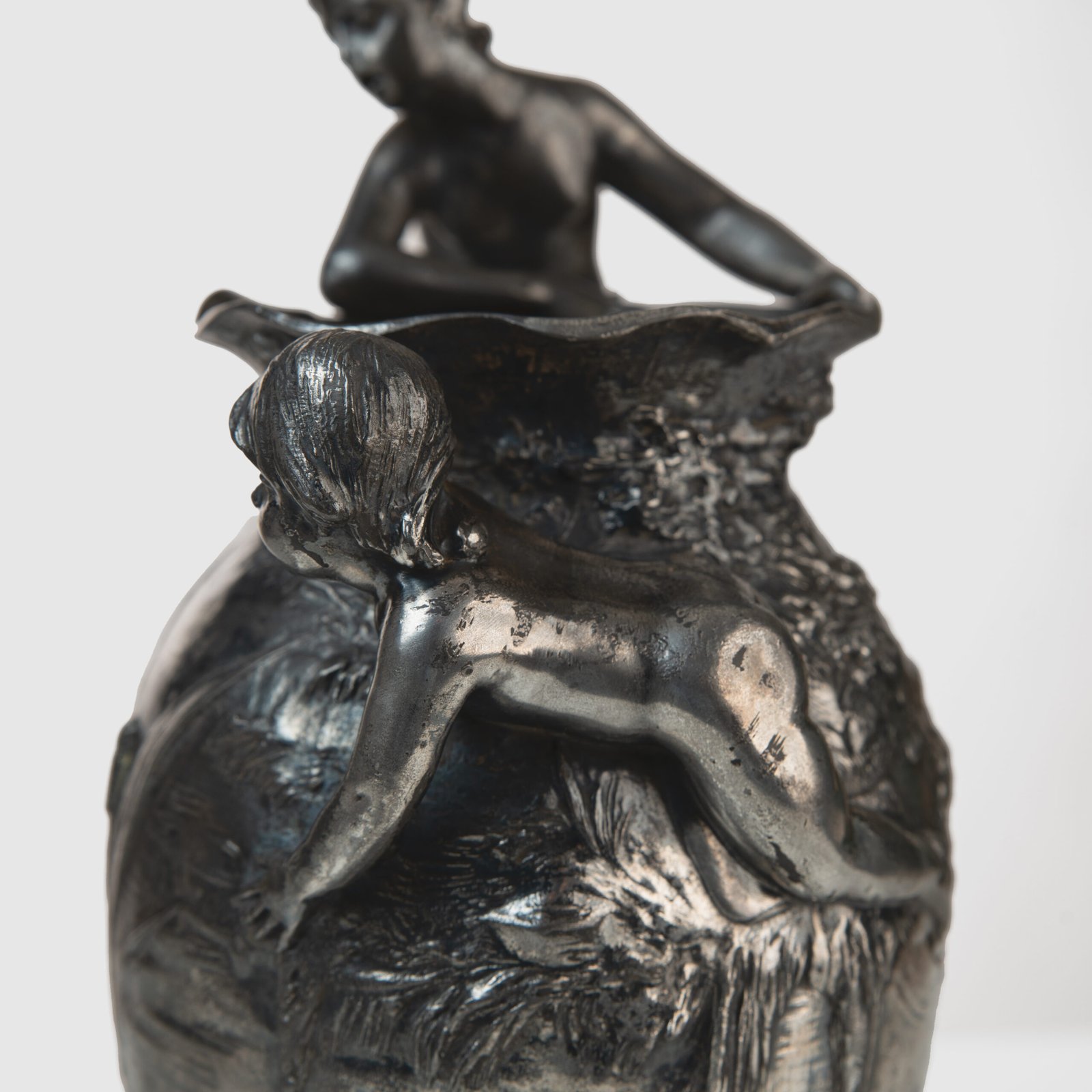 WMF Silver Plated Art Nouveau Vase with Two Tailed Mermaid and Child - circa 1905 Discover this stunning piece of decorative art from the renowned German firm WMF (Württembergische Metallwarenfabrik), a true gem from the Art Nouveau period , circa 1905.