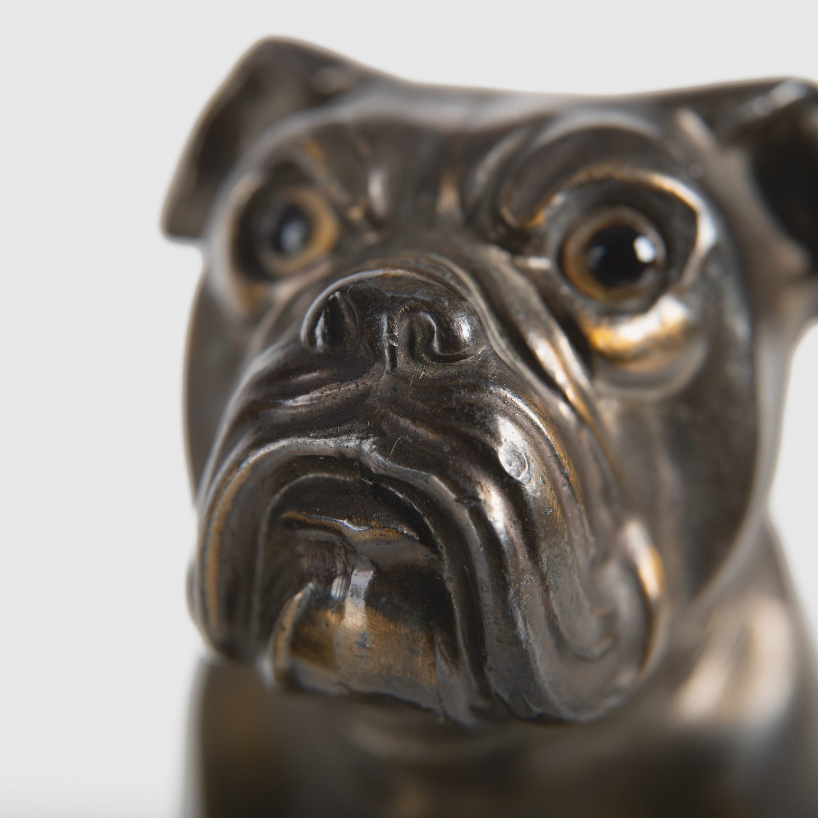 Art Deco Bulldog bookends by Franjou (Hippolyte Moreau), (1910-1920) These imposing Bulldog bookends, designed by the famous French sculptor Hippolyte Moreau under the pseudonym “Franjou”