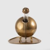 Art Deco style spherical thermos, made of brass and Pyrex glass, 1930's Let yourself enjoy the timeless elegance of this exceptional spherical thermos, a true collector's item of Swedish Art Deco design from the 1930's, a jewel of vintage design.