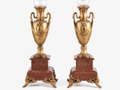 Antique French vases, Louis Philippe style, XIX century Elegant pair of Louis Philippe style floral vases, created in France in the mid-19th century.