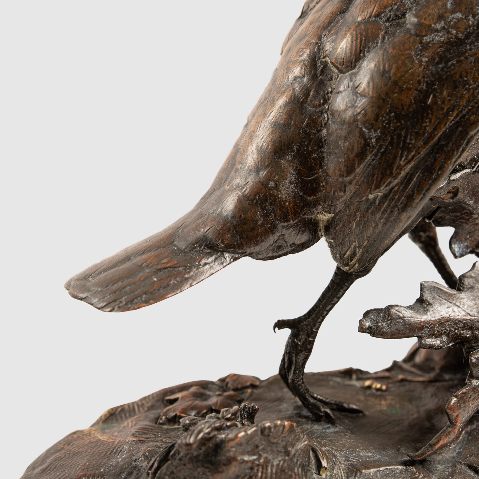 Bronze Sculpture “Pheasant” by Jules Moigniez, 19th Century - Signed & Exquisite Discover timeless elegance and artistic mastery with this exquisite 19th century bronze sculpture, created by renowned French artist Jules Moigniez.