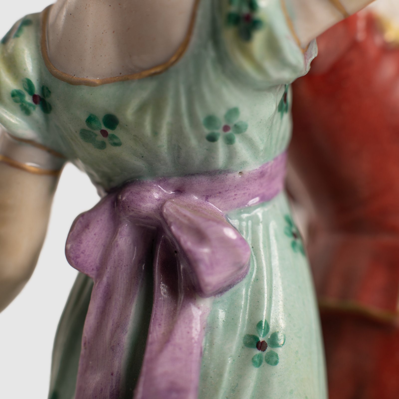 Antique Porcelain Figure “Danseurs de Bal” of Frankenthal by Carl Theodor, 18th Century We present a splendid 18th century porcelain figurine, depicting a dancing couple, the work of renowned artist Carl Theodor. Originating from the prestigious Frankenthal manufactory in Germany