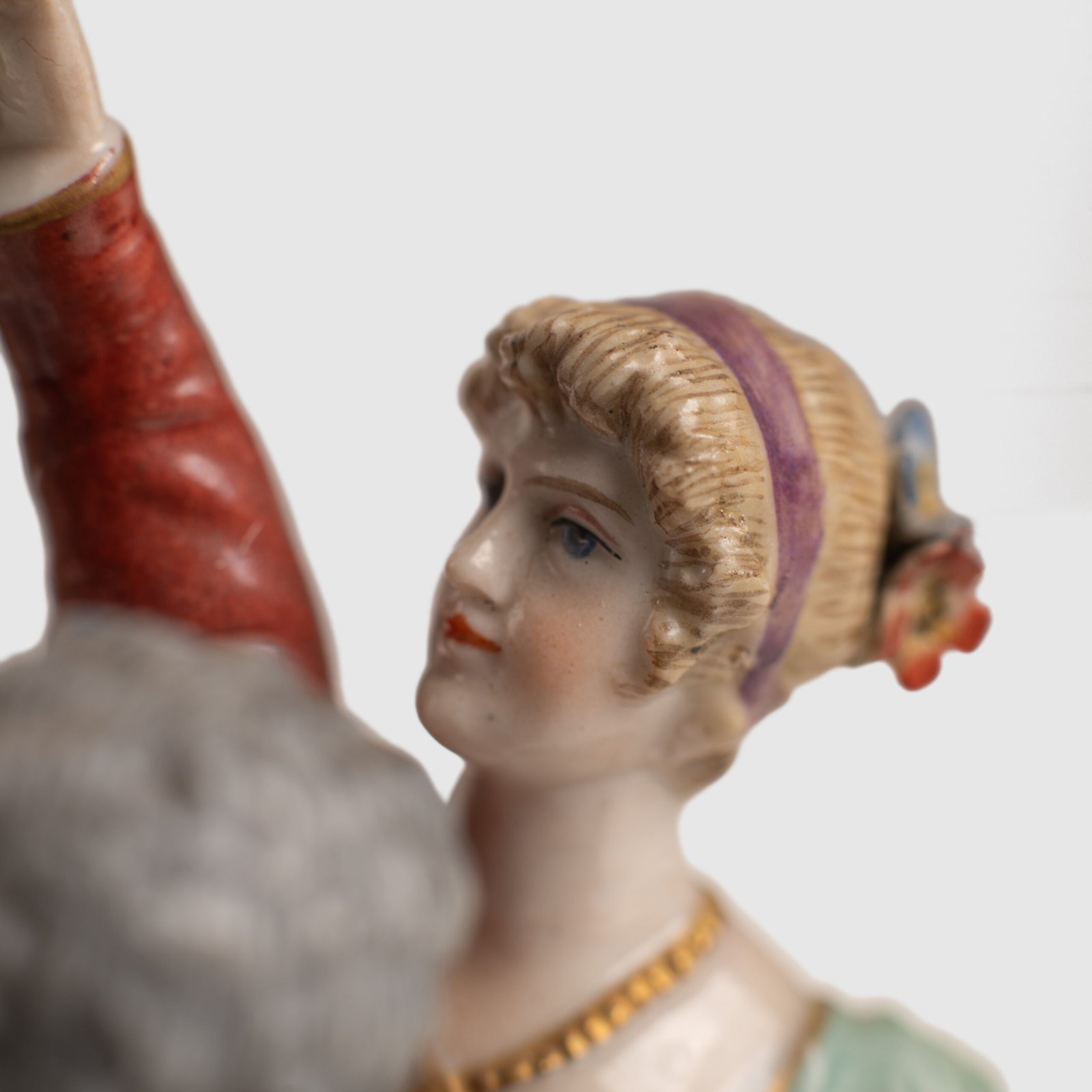 Antique Porcelain Figure “Danseurs de Bal” of Frankenthal by Carl Theodor, 18th Century We present a splendid 18th century porcelain figurine, depicting a dancing couple, the work of renowned artist Carl Theodor. Originating from the prestigious Frankenthal manufactory in Germany