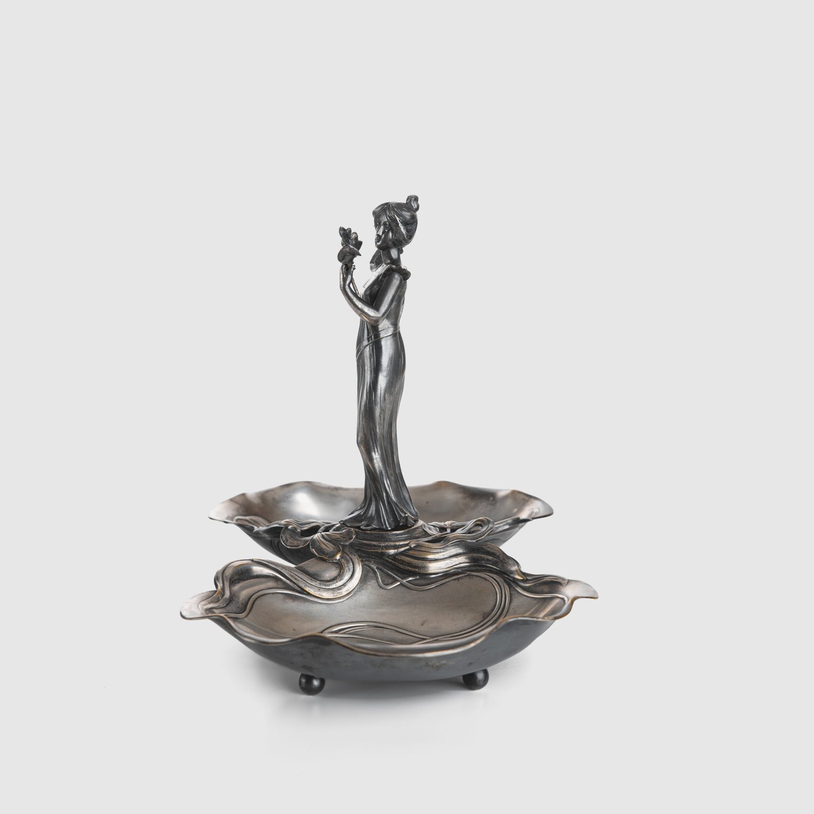 Antique WMF Art Nouveau Cake Stand - Silver Plated, Early 20th Century Exquisite WMF cake stand, a jewel of Art Nouveau design, originating from Germany and dating from 1900-1910.