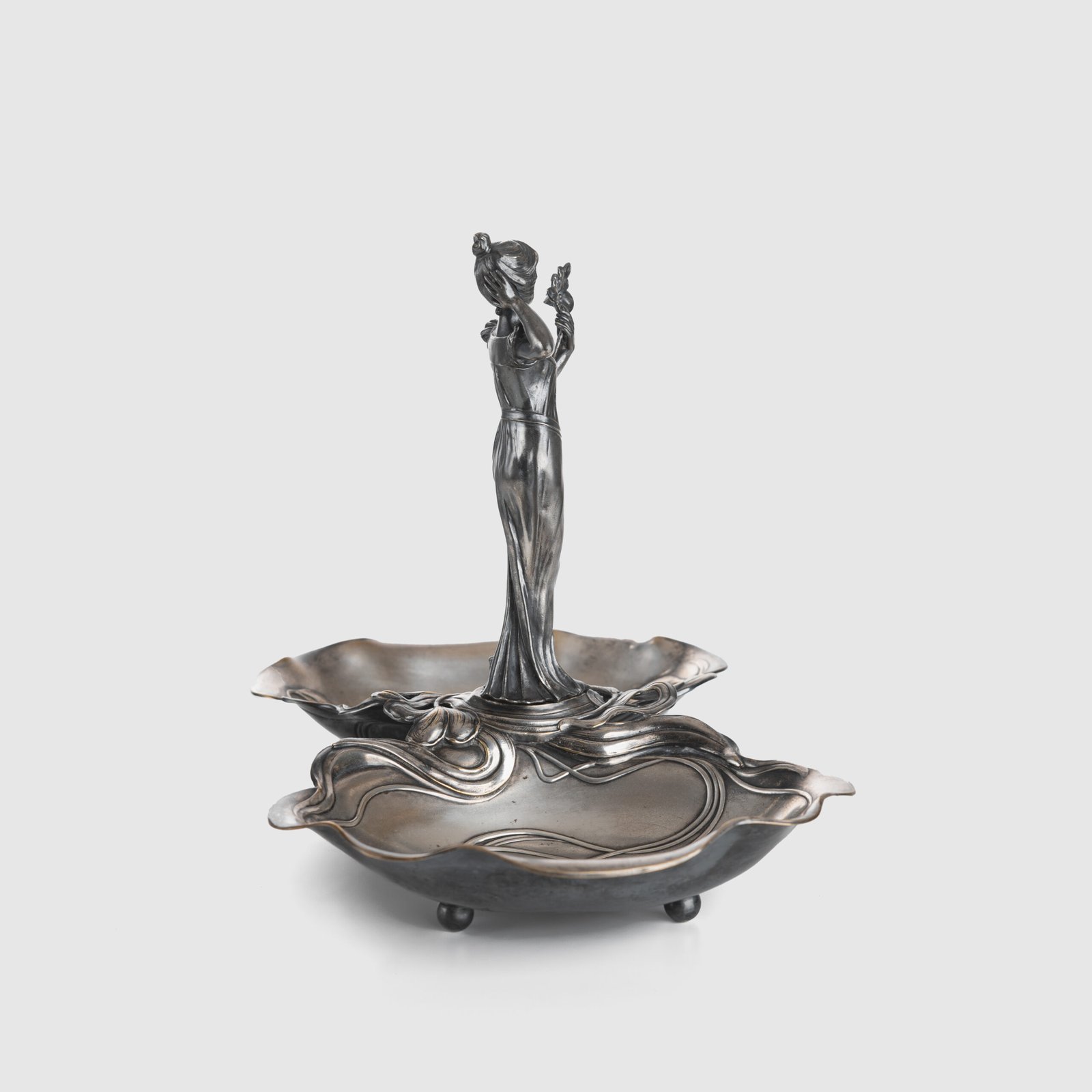 Antique WMF Art Nouveau Cake Stand - Silver Plated, Early 20th Century Exquisite WMF cake stand, a jewel of Art Nouveau design, originating from Germany and dating from 1900-1910.