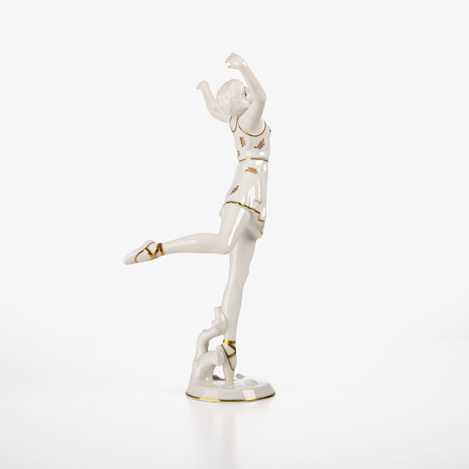 Art Deco Porcelain Figurine by D. Charol for Rosenthal, Germany c.1925 An exceptional Art Deco porcelain figurine, designed by celebrated sculptor Dorothea Charol and produced by Rosenthal in Bavaria around 1925. Known for her refined, modernist interpretations of the female form, Charol created some of Rosenthal’s most iconic Art Deco figures.