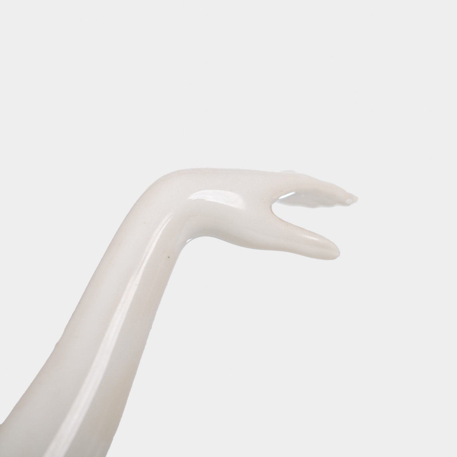 Art Deco Porcelain Figurine by D. Charol for Rosenthal, Germany c.1925 An exceptional Art Deco porcelain figurine, designed by celebrated sculptor Dorothea Charol and produced by Rosenthal in Bavaria around 1925. Known for her refined, modernist interpretations of the female form, Charol created some of Rosenthal’s most iconic Art Deco figures.