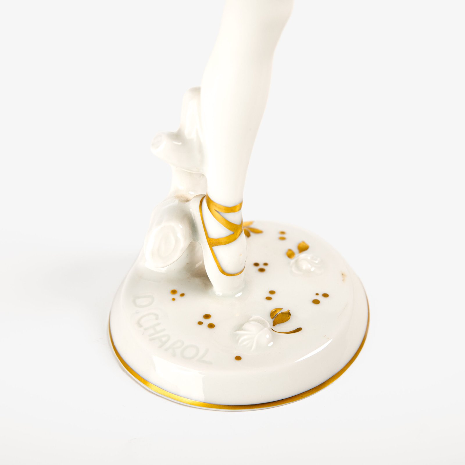 Art Deco Porcelain Figurine by D. Charol for Rosenthal, Germany c.1925 An exceptional Art Deco porcelain figurine, designed by celebrated sculptor Dorothea Charol and produced by Rosenthal in Bavaria around 1925. Known for her refined, modernist interpretations of the female form, Charol created some of Rosenthal’s most iconic Art Deco figures.
