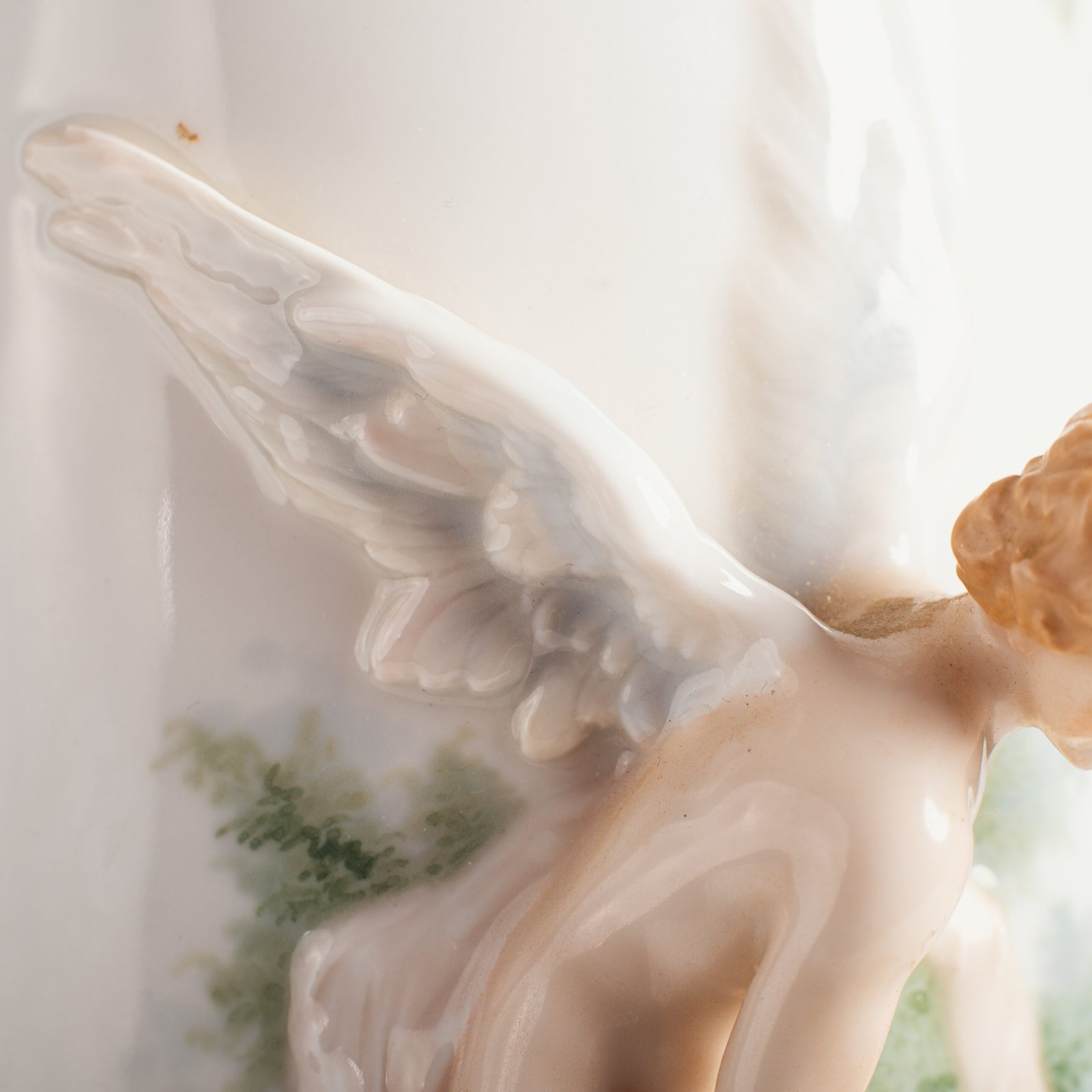Antique German Art Nouveau Porcelain Vase by Karl Ens – Cupid and Maiden – Hand Painted, ca. 1900 This exceptional German Art Nouveau porcelain vase was crafted by Karl Ens Porzellanmanufaktur in the early 20th century, around 1900–1910. An exquisite example of Jugendstil decorative art. Dimensions: • Height: 15.7 in • Diameter: 9.1 in