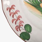 Fine faience dish from Les Islettes, France, 18th century - “chinoiserie” - 10,6 in. Magnificent faïence earthenware dish from the renowned manufacture of Les Islettes, dated to the last quarter of the 18th century.