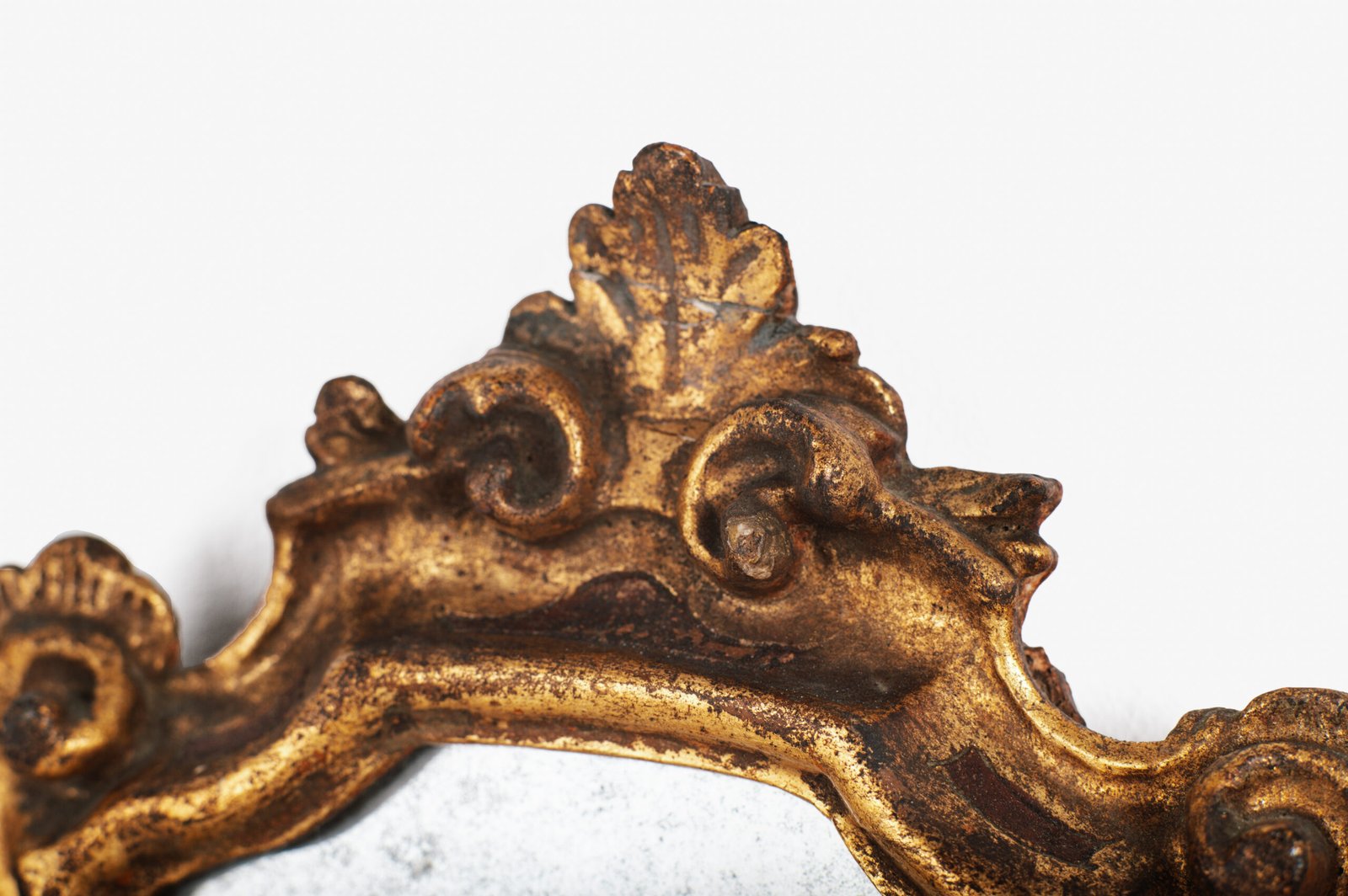 “Pair of 18th-century Italian Baroque devotional frames (cartas de gloria) with hand-carved wood, original gold leaf gilding, and mercury glass mirrors, Lombard-Venetian school.”