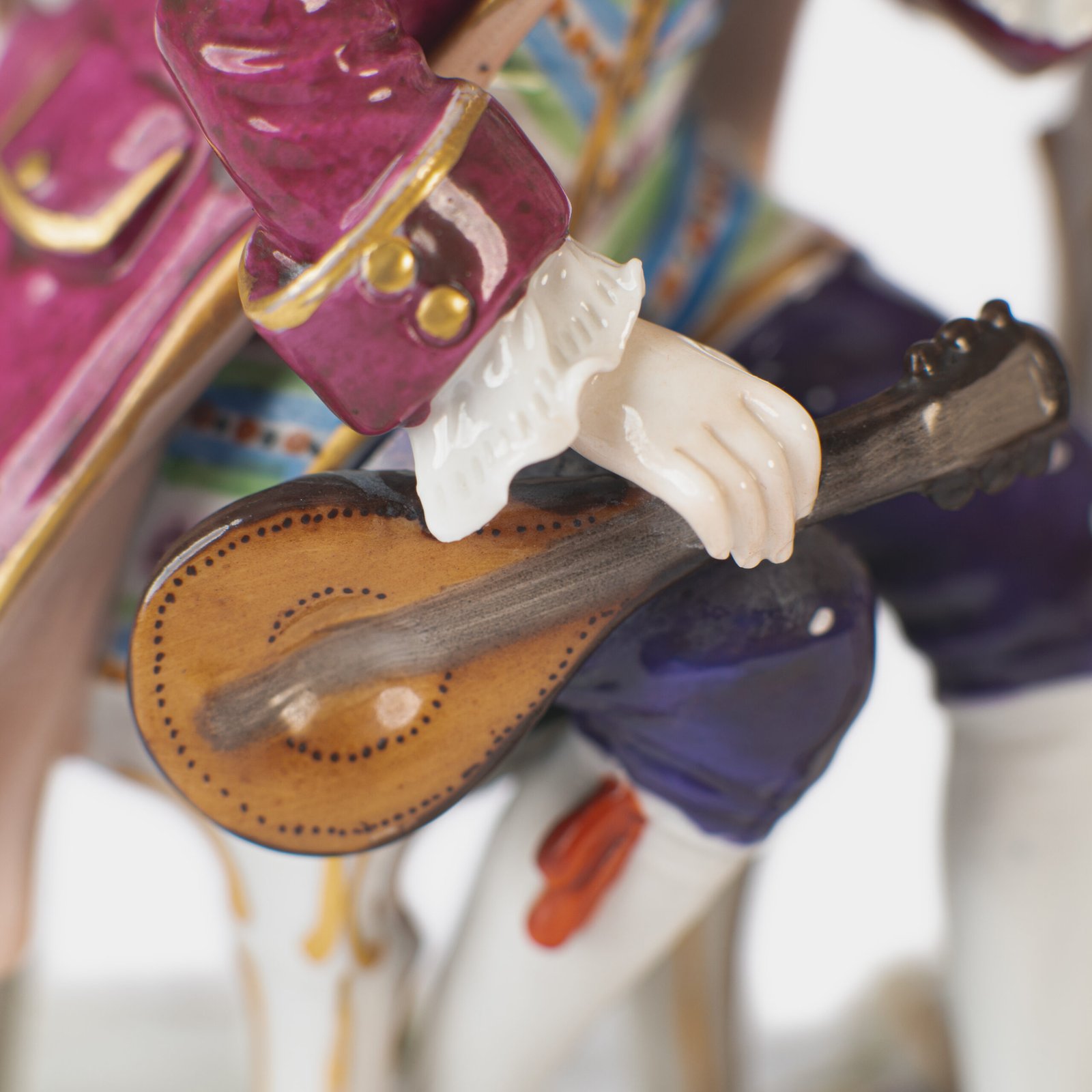Antique 18th century Ludwigsburg porcelain figurine: Rococo musical couple with mandolin and harp