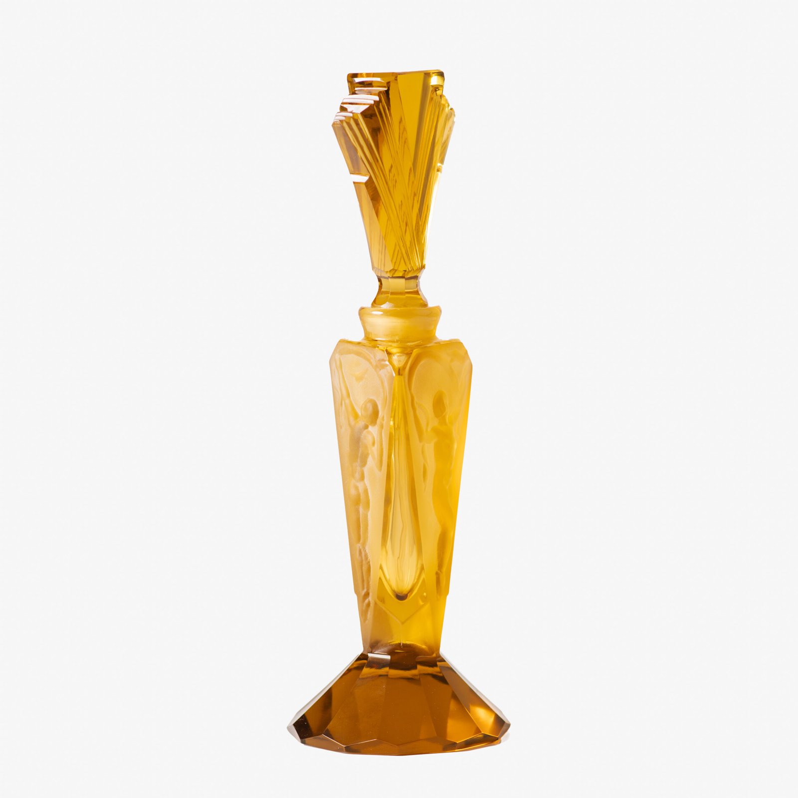 Large German Art Deco perfume bottle in satin-finished pressed amber glass, c. 1930, with figurative relief panels of nude female figures in different poses, faceted geometric base and tall fan-shaped stopper; height 29 cm / 11.42 in, width 9.5 cm / 3.74 in.