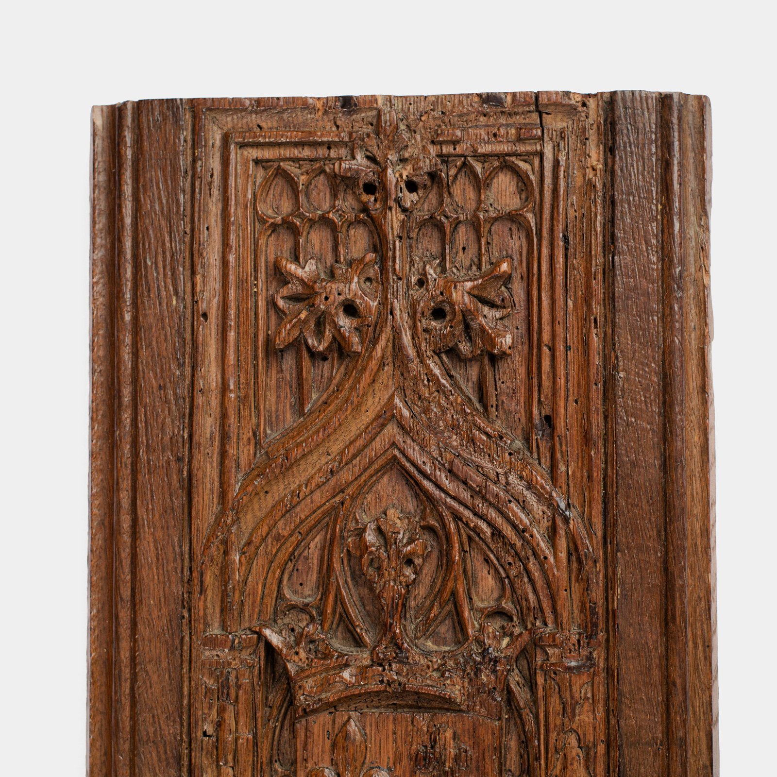 Historic Gothic oak relief with crowned fleur-de-lis arms of Anne de Bretagne, Flamboyant carving c.1495–1510, original patina.