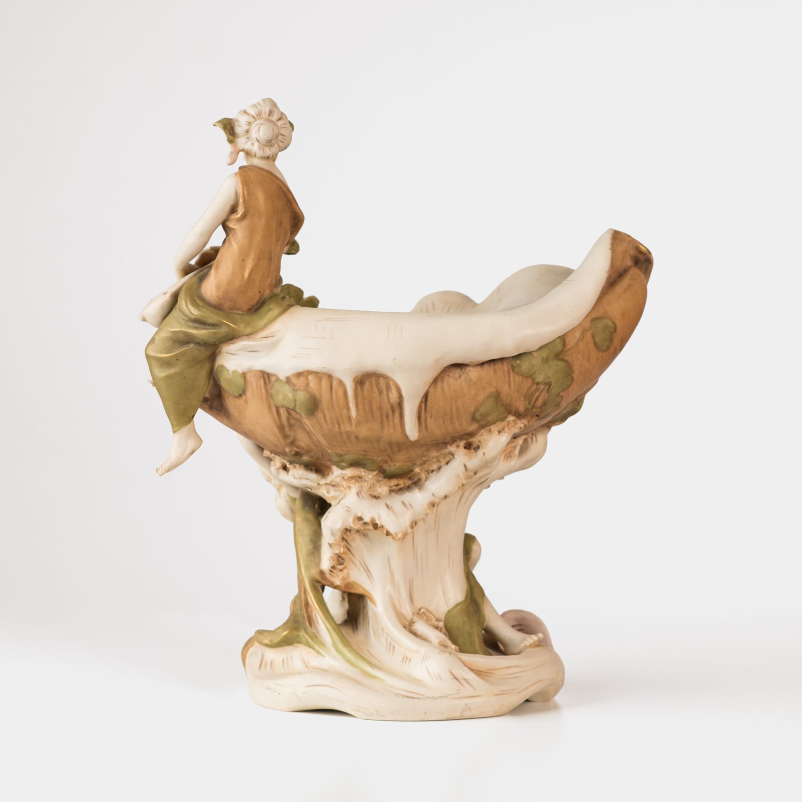 Magnificent Royal Dux Bohemia Art Nouveau porcelain centerpiece with two nymphs and organic lobed bowl, marked with the pink triangle and “E” for Eduard Eichler, ca. 1905–1918.