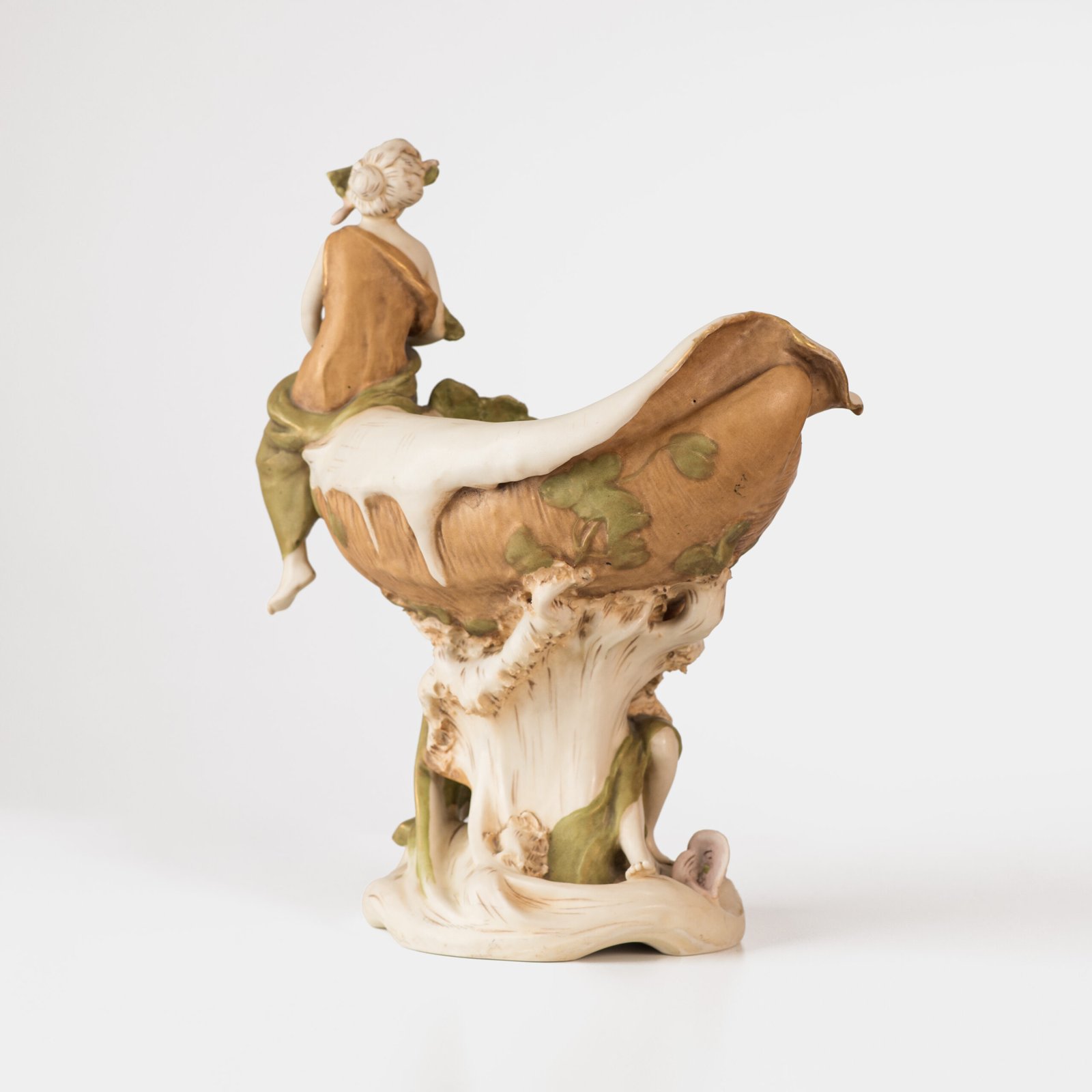 Magnificent Royal Dux Bohemia Art Nouveau porcelain centerpiece with two nymphs and organic lobed bowl, marked with the pink triangle and “E” for Eduard Eichler, ca. 1905–1918.