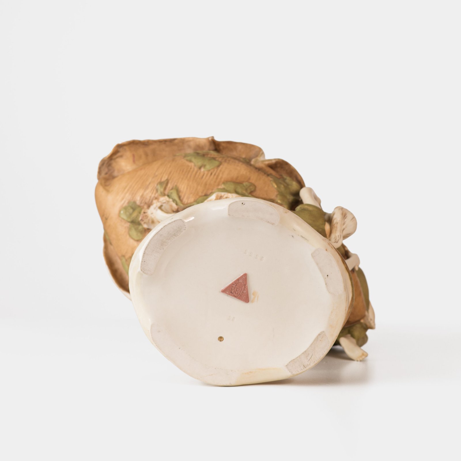 Magnificent Royal Dux Bohemia Art Nouveau porcelain centerpiece with two nymphs and organic lobed bowl, marked with the pink triangle and “E” for Eduard Eichler, ca. 1905–1918.