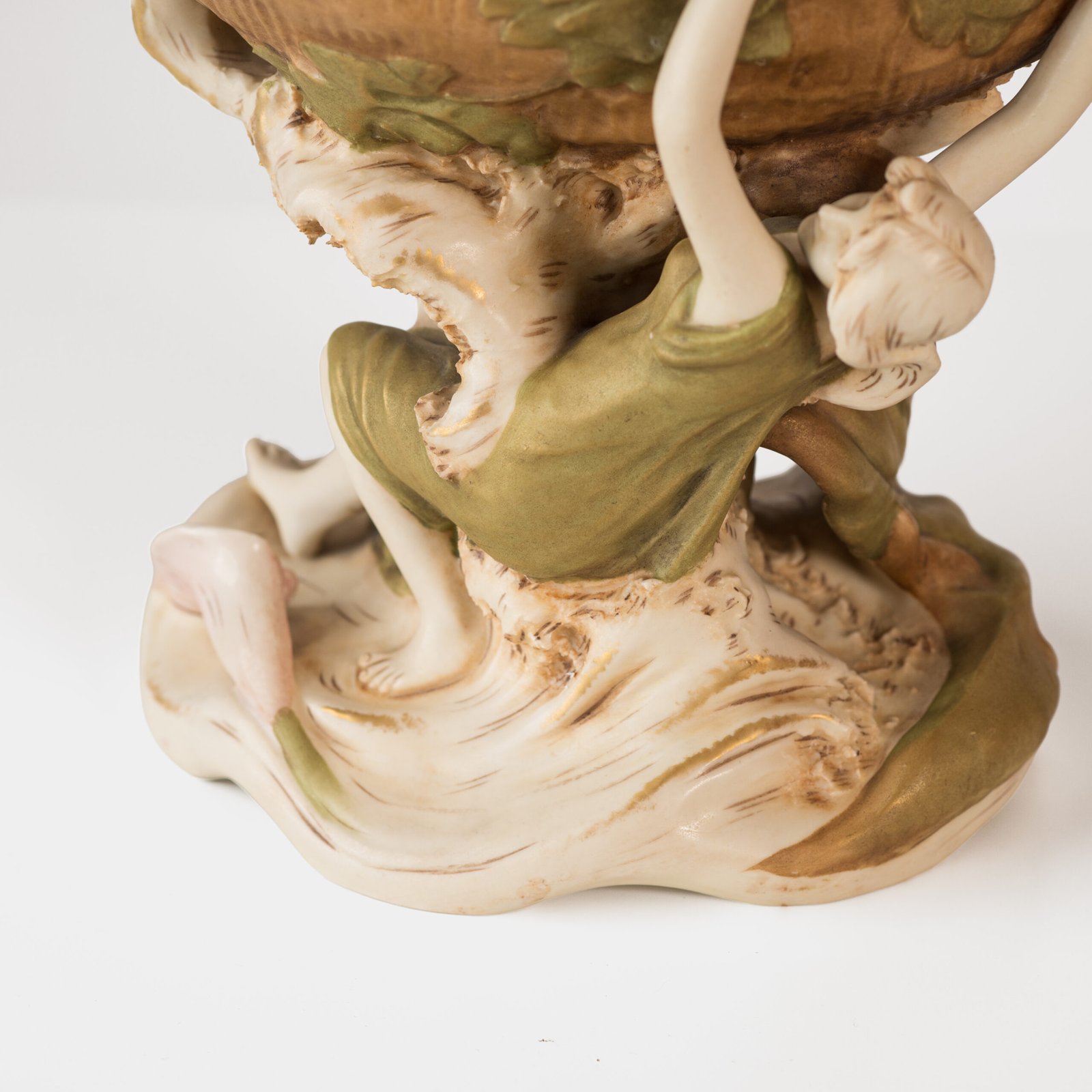 Magnificent Royal Dux Bohemia Art Nouveau porcelain centerpiece with two nymphs and organic lobed bowl, marked with the pink triangle and “E” for Eduard Eichler, ca. 1905–1918.