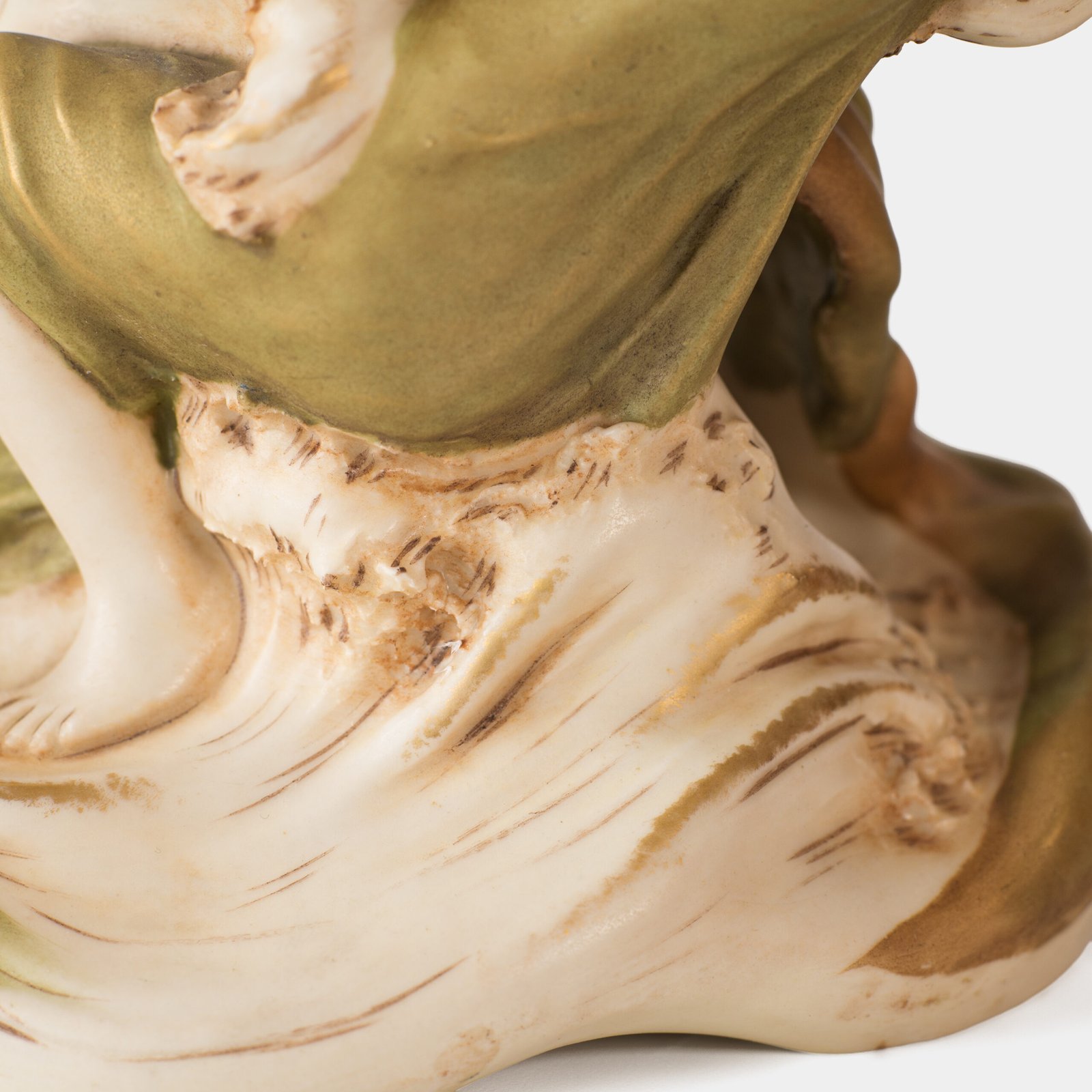 Magnificent Royal Dux Bohemia Art Nouveau porcelain centerpiece with two nymphs and organic lobed bowl, marked with the pink triangle and “E” for Eduard Eichler, ca. 1905–1918.