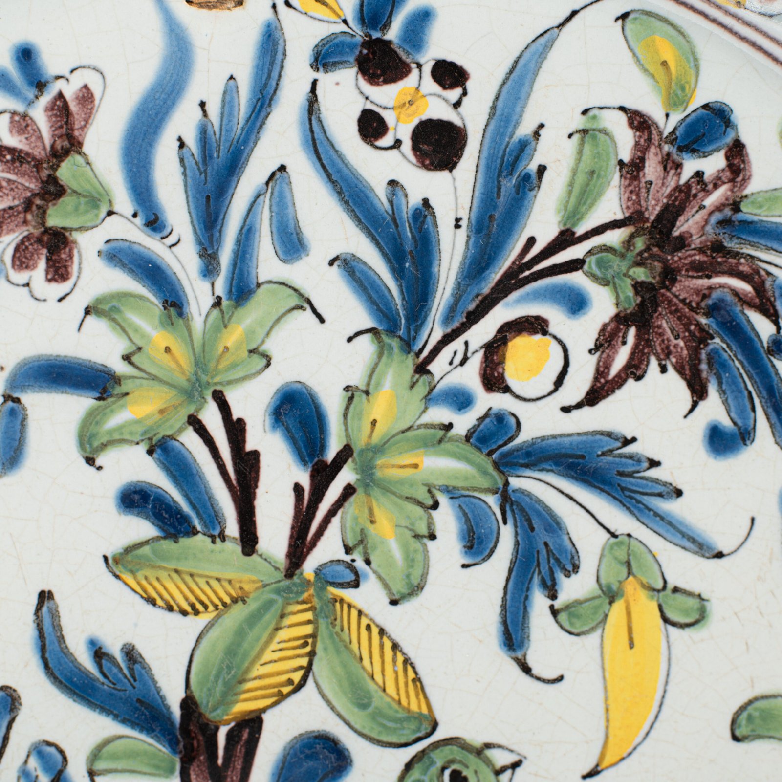 18th century French faience plate with polychrome birds and floral decoration, attributed to Desvres or Vron, wall-mounted antique ceramic, ca. 1760–1780