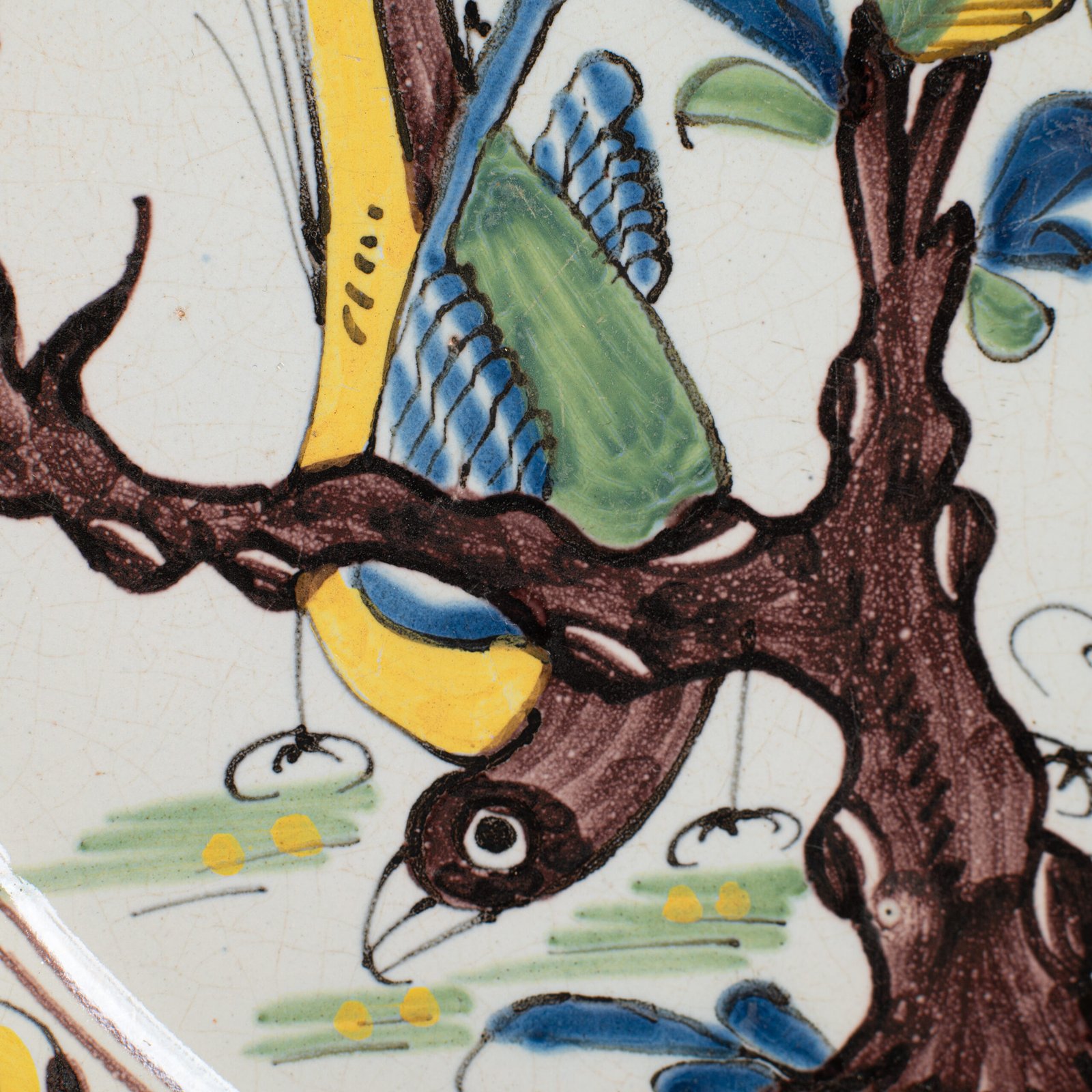 18th century French faience plate with polychrome birds and floral decoration, attributed to Desvres or Vron, wall-mounted antique ceramic, ca. 1760–1780