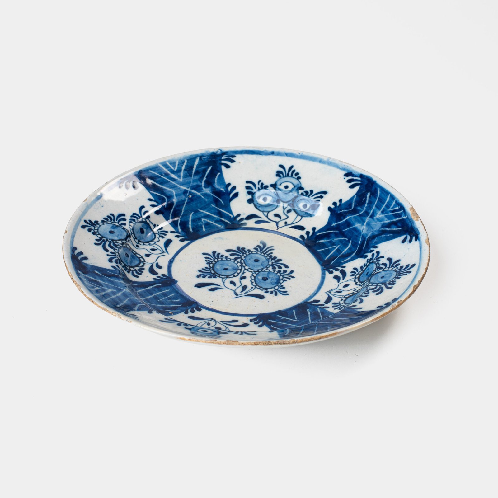 Fine Delft Plate, 18th-century Dutch blue and white earthenware with cobalt floral decoration