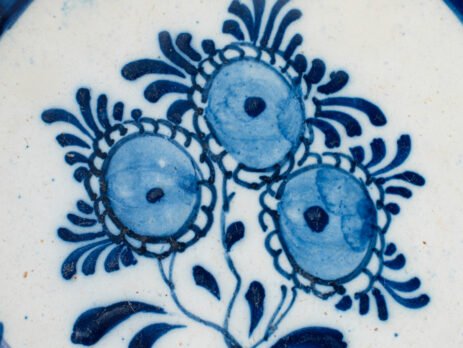 Fine Delft Plate, 18th-century Dutch blue and white earthenware with cobalt floral decoration