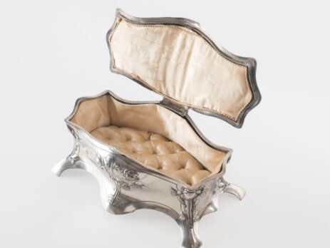 WMF jewelry box in Art Nouveau style by WMF, silver-plated pewter with floral relief decoration and original silk-lined interior, Germany, circa 1900