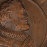 Monumental pair of 19th century French copper plaques, 24.4 inch diameter, depicting King Henry IV of France and Queen Marie de’ Medici, repoussé copper wall plaques in original wooden frames