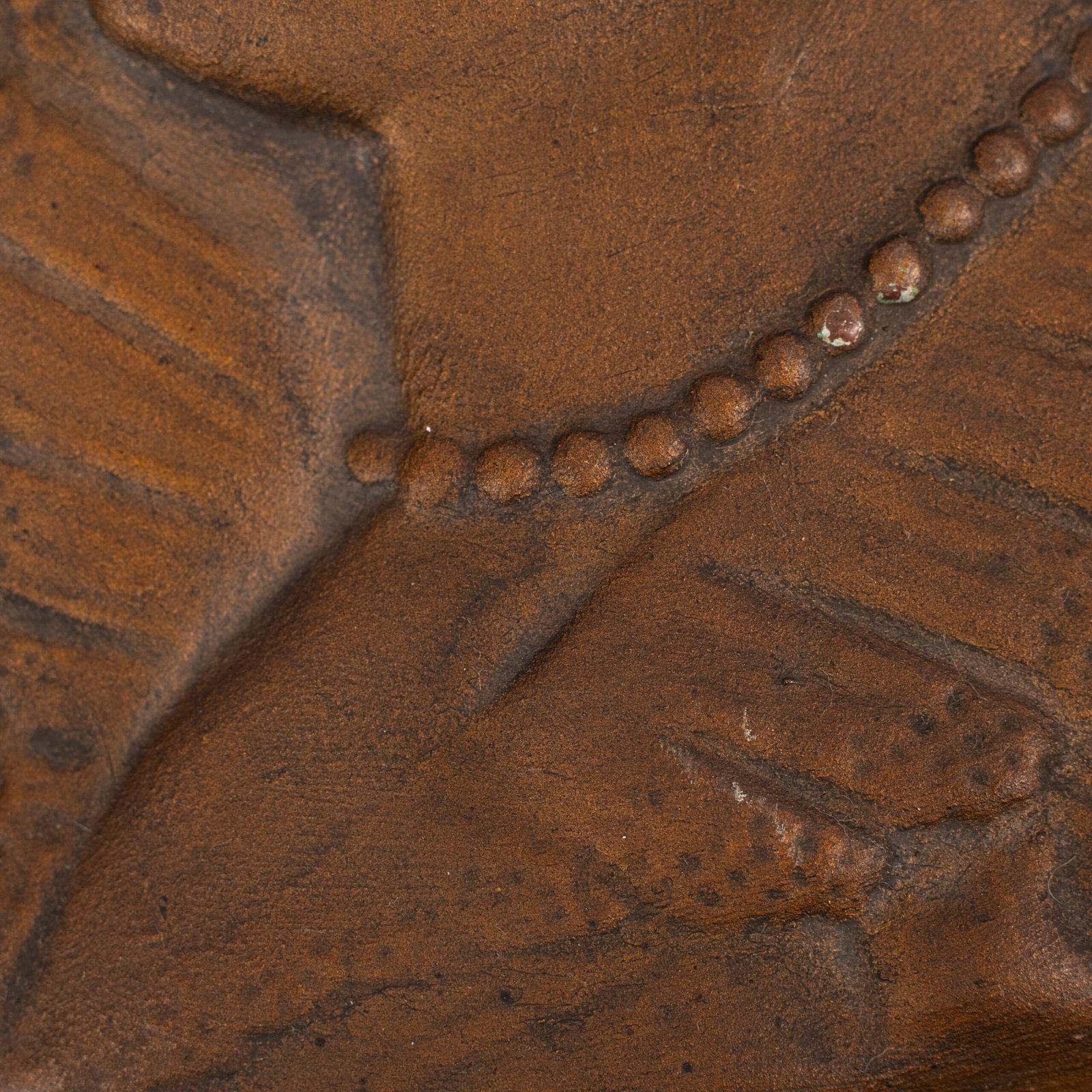 Monumental pair of 19th century French copper plaques, 24.4 inch diameter, depicting King Henry IV of France and Queen Marie de’ Medici, repoussé copper wall plaques in original wooden frames