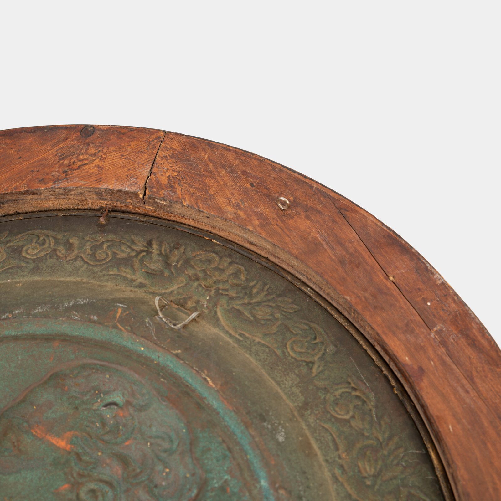 Monumental pair of 19th century French copper plaques, 24.4 inch diameter, depicting King Henry IV of France and Queen Marie de’ Medici, repoussé copper wall plaques in original wooden frames