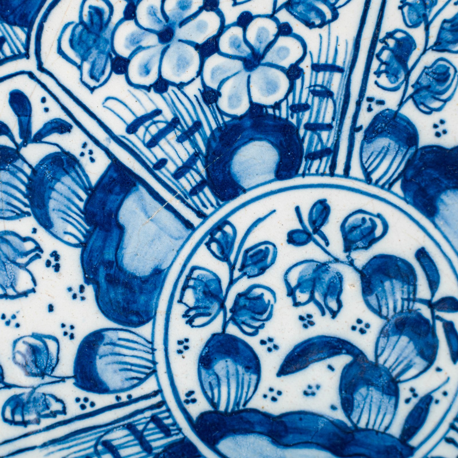 De Witte Ster Delft blue and white plate with six-pointed star and CB underglaze mark, Cornelis Brouwer period, ca. 1724–1738