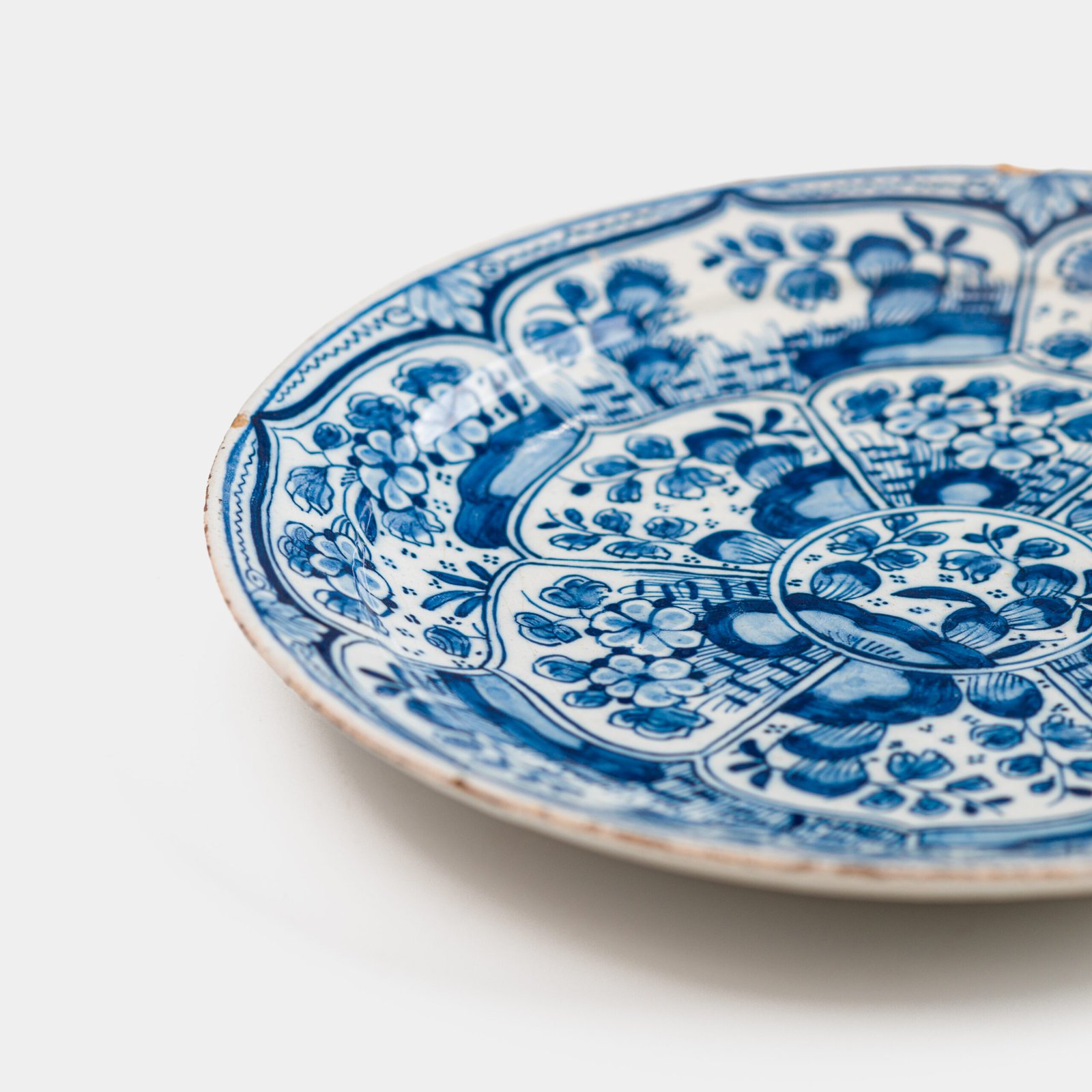 De Witte Ster Delft blue and white plate with six-pointed star and CB underglaze mark, Cornelis Brouwer period, ca. 1724–1738