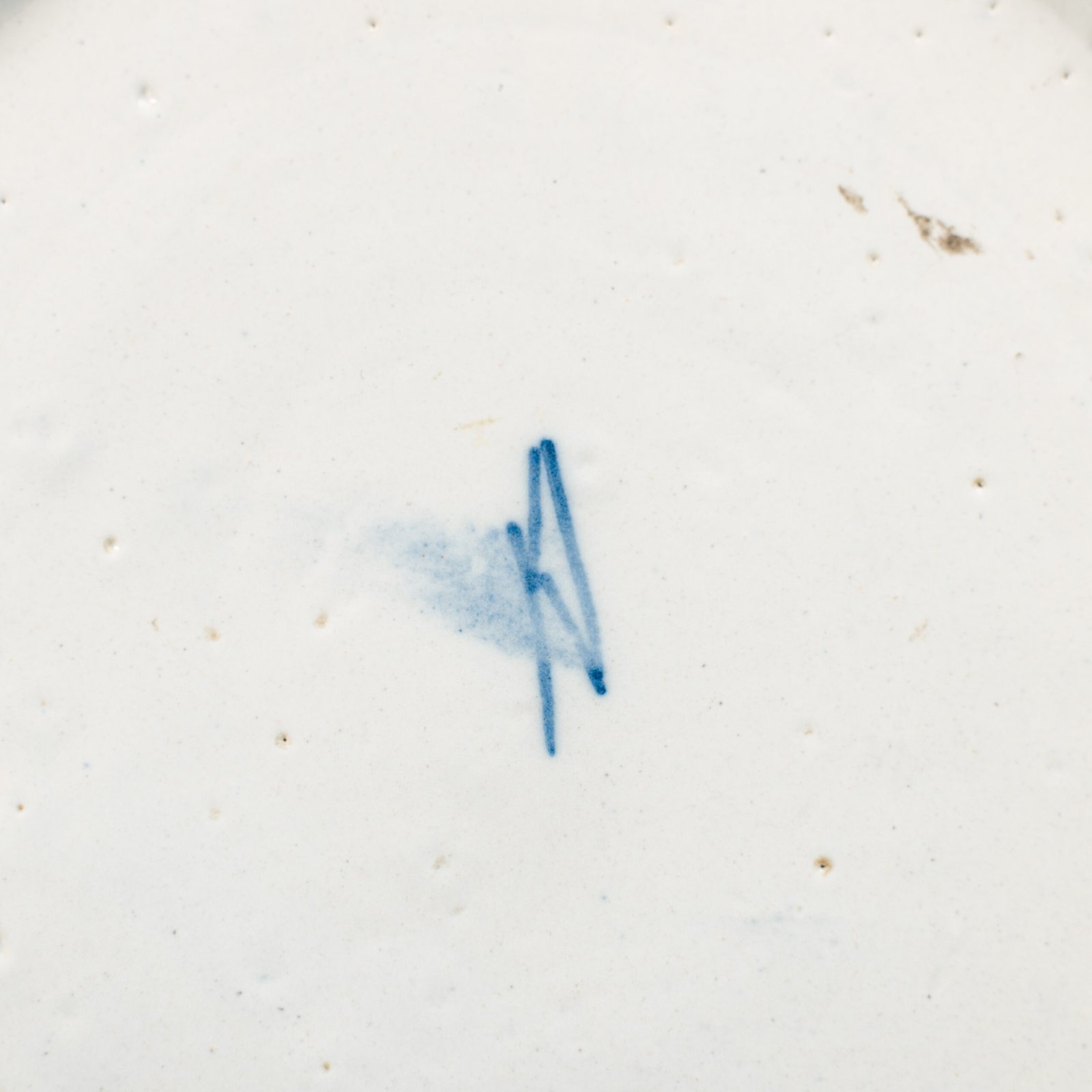 Antique delft plate blue and white bloemenmand 18th century circa 1700–1730 Dutch delftware hand painted cobalt ceramic