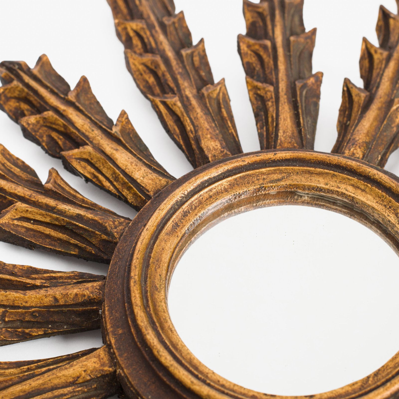 Portuguese Gilt Sunburst Mirror, ca. 1930 – hand-carved wood with water gilding in gold leaf, authentic patina and Portuguese Art Deco craftsmanship, piece available at Strana & Antic.