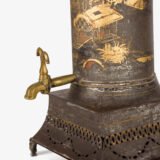 Tea Urn with Chinoiserie Decoration, Rare English Regency Hot Water Urn in Painted Metal and Brass, Lion Head Handles, Original Brass Tap, Circa 1800–1820.