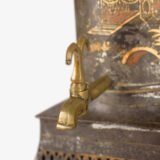 Tea Urn with Chinoiserie Decoration, Rare English Regency Hot Water Urn in Painted Metal and Brass, Lion Head Handles, Original Brass Tap, Circa 1800–1820.